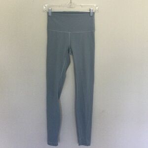 Lululemon wunder under 28” slate blue leggings 4 LIKE NEW